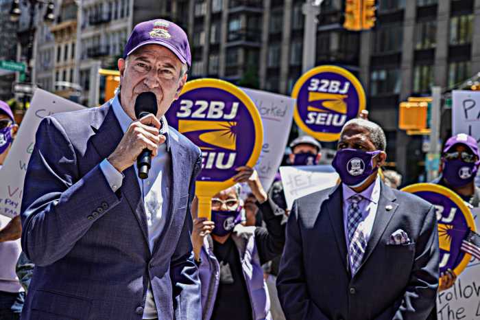 Mayor de Blasio is boycotting Chipotle, tells food chain it’s time to pay up 2