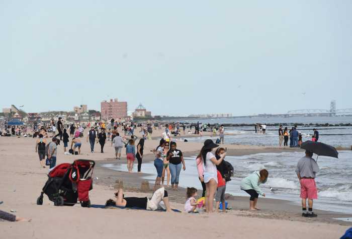 Mobile vaccine buses to offer shot at city beaches, parks Memorial Day weekend 4