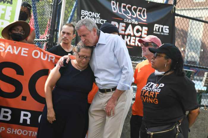 De Blasio keeps focus on gun violence, Summer Rising education program 4