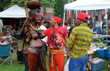 African Marketplace reopens in Brooklyn for July 4 holiday 39 ss-2015-07-06-peterkin-african-arts-cl01_sl