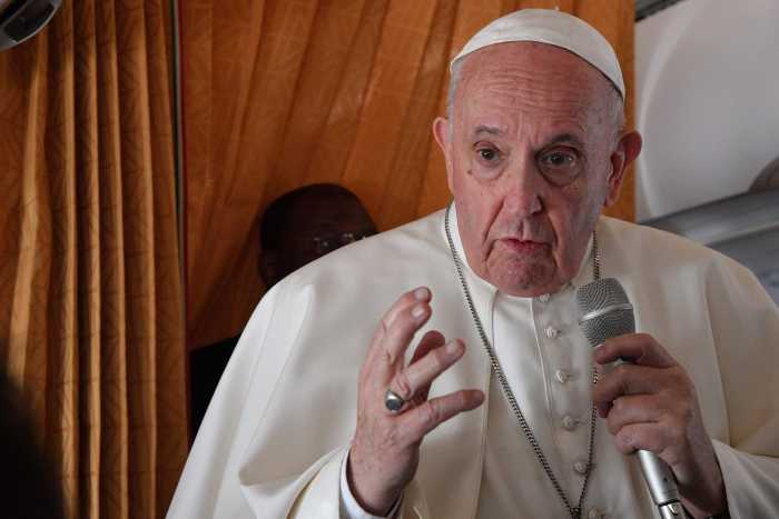 Pope urges COVID inoculations, says vaccines are humanity's friends 3
