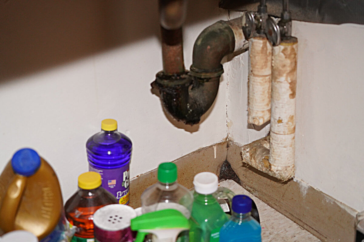 'Unacceptable': Hearing-impaired and disabled tenants rail against deplorable conditions in Lower East Side residence 15