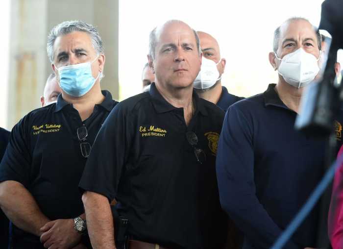 FBI raids NYPD Sergeants union HQ in Manhattan, boss' Long Island home 3