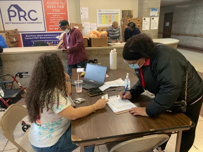 Thousands of New Yorkers undergoing tenant-in-place renovations receive Thanksgiving turkeys 6