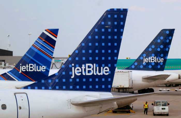 JetBlue cuts about 1,280 flights through mid-January on Omicron hurdles 8
