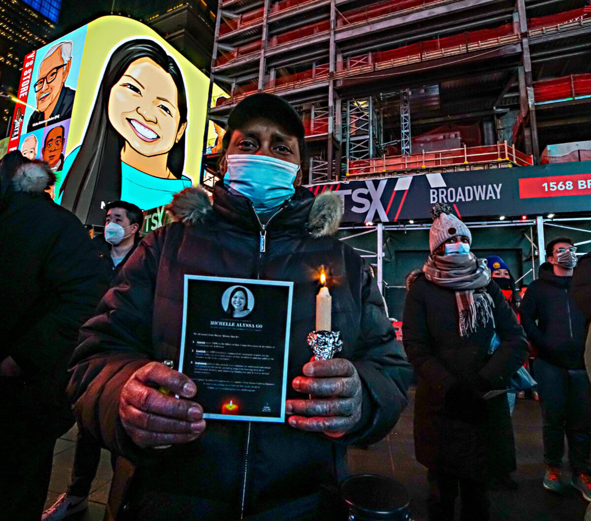 Hundreds gather for Times Square vigil of Michelle Alyssa Go, victim of deadly push in front of train 11