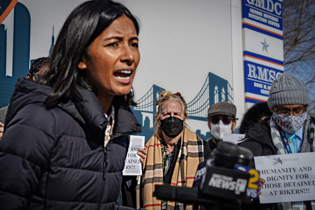 'A place of inhumanity': Justice advocates, pols rally in support of Rikers Island hunger strike 10