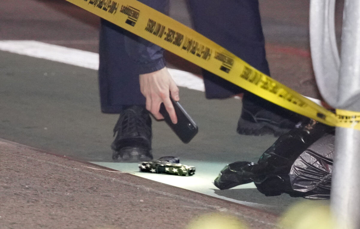 Man shoots himself in leg on East Side: NYPD 7