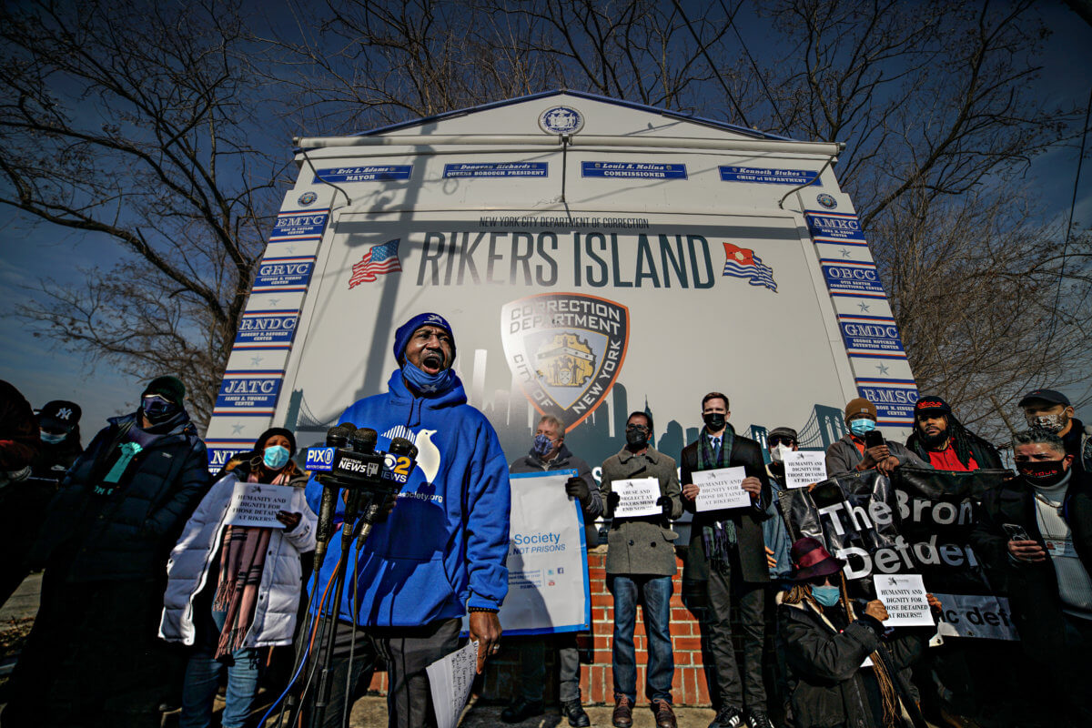 'A place of inhumanity': Justice advocates, pols rally in support of Rikers Island hunger strike 12