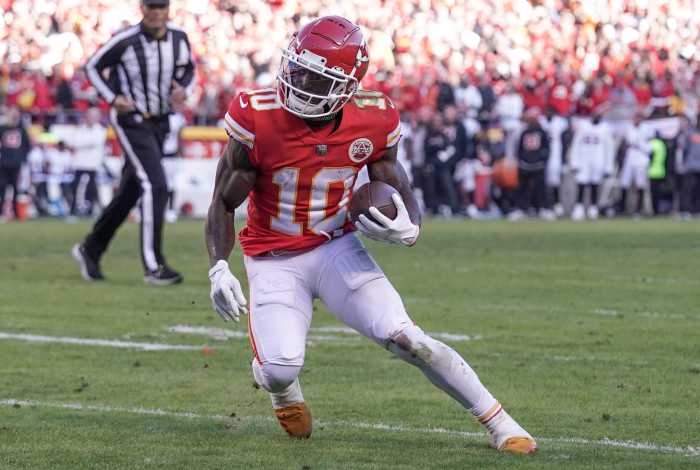 ‘Who?’ Tyreek Hill trolls Jets after spurning New York in trade 2 Tyreek Hill runs the ball against the Cincinnati Bengals.