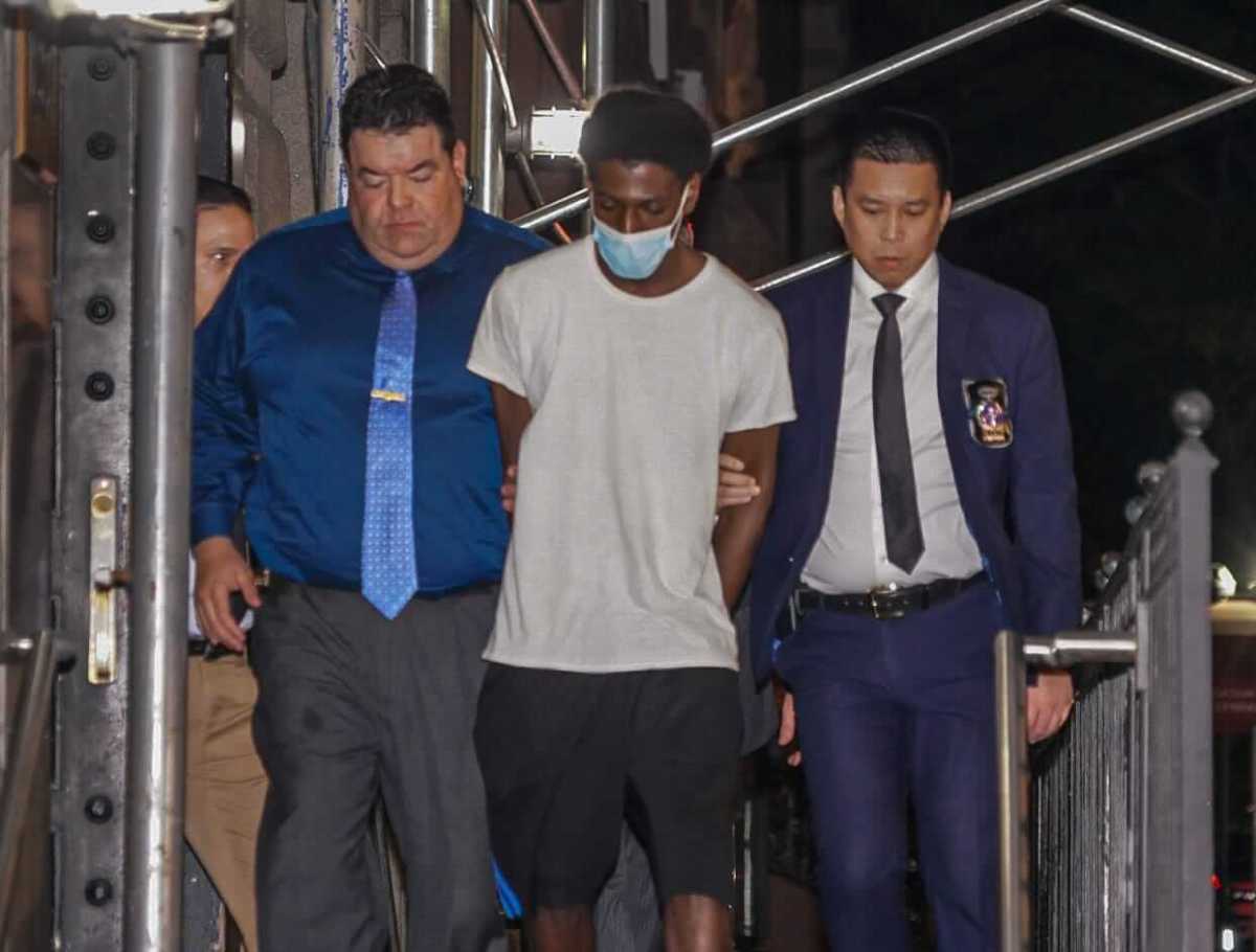 F9F46483-1E33-41BD-B43A-E0569F4170BF