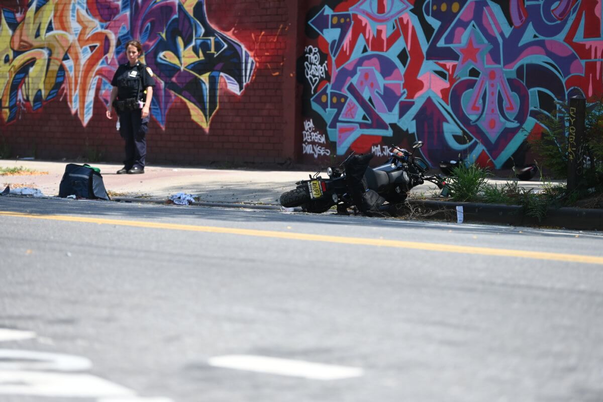 Truck driver fatally strikes delivery worker in Brooklyn crash 4