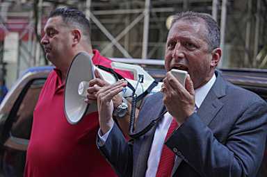 Comptroller Brad Lander