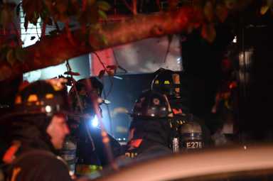 Firefighters take on blaze at Brooklyn nail salon 21 DSC_3804