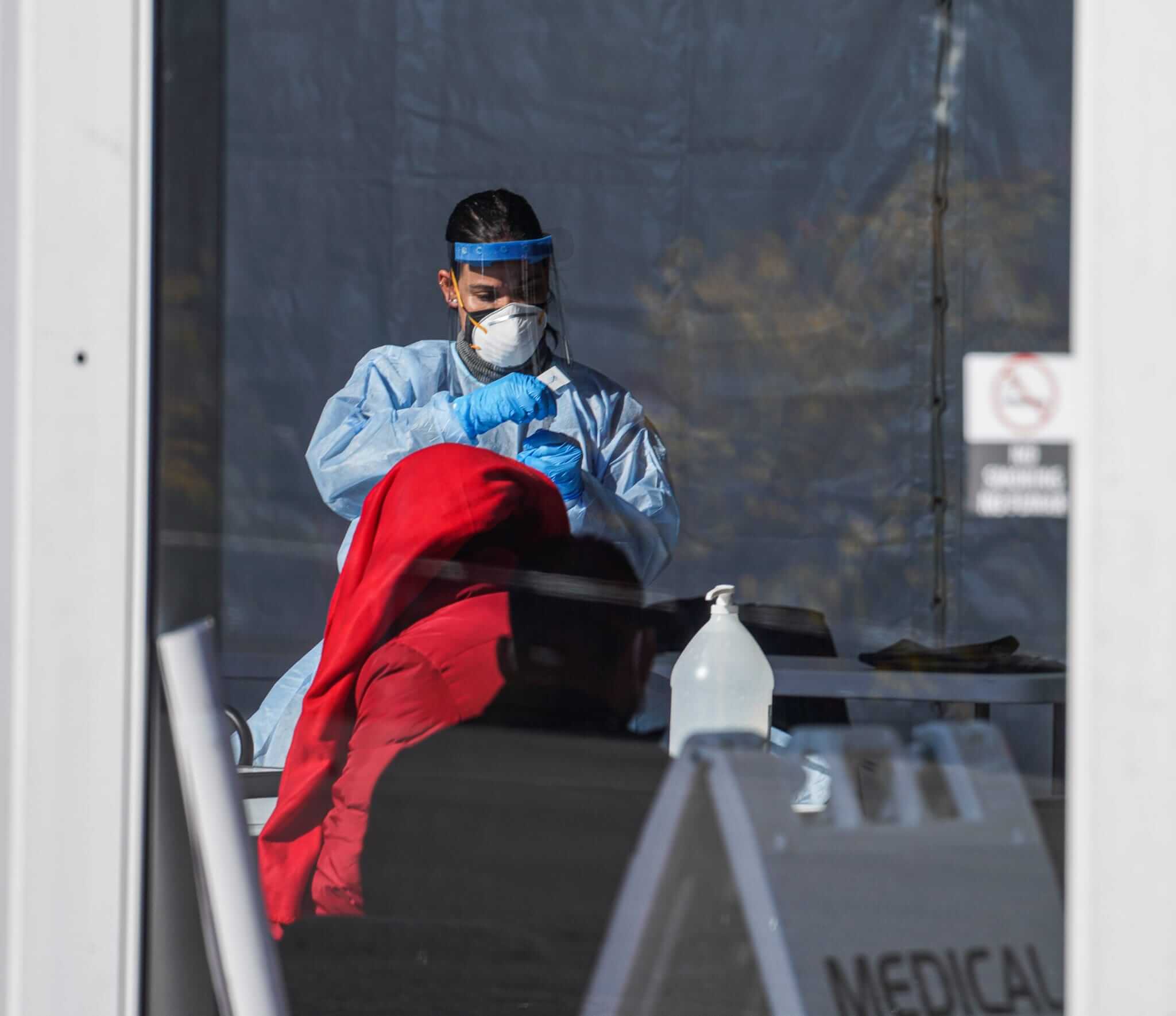 Tent city on Randall's Island for migrants arriving in NYC gets first guests 8