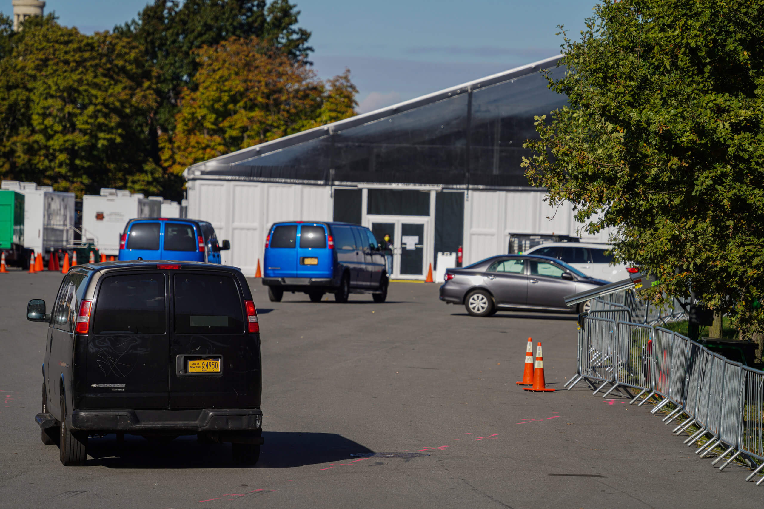 Tent city on Randall's Island for migrants arriving in NYC gets first guests 10