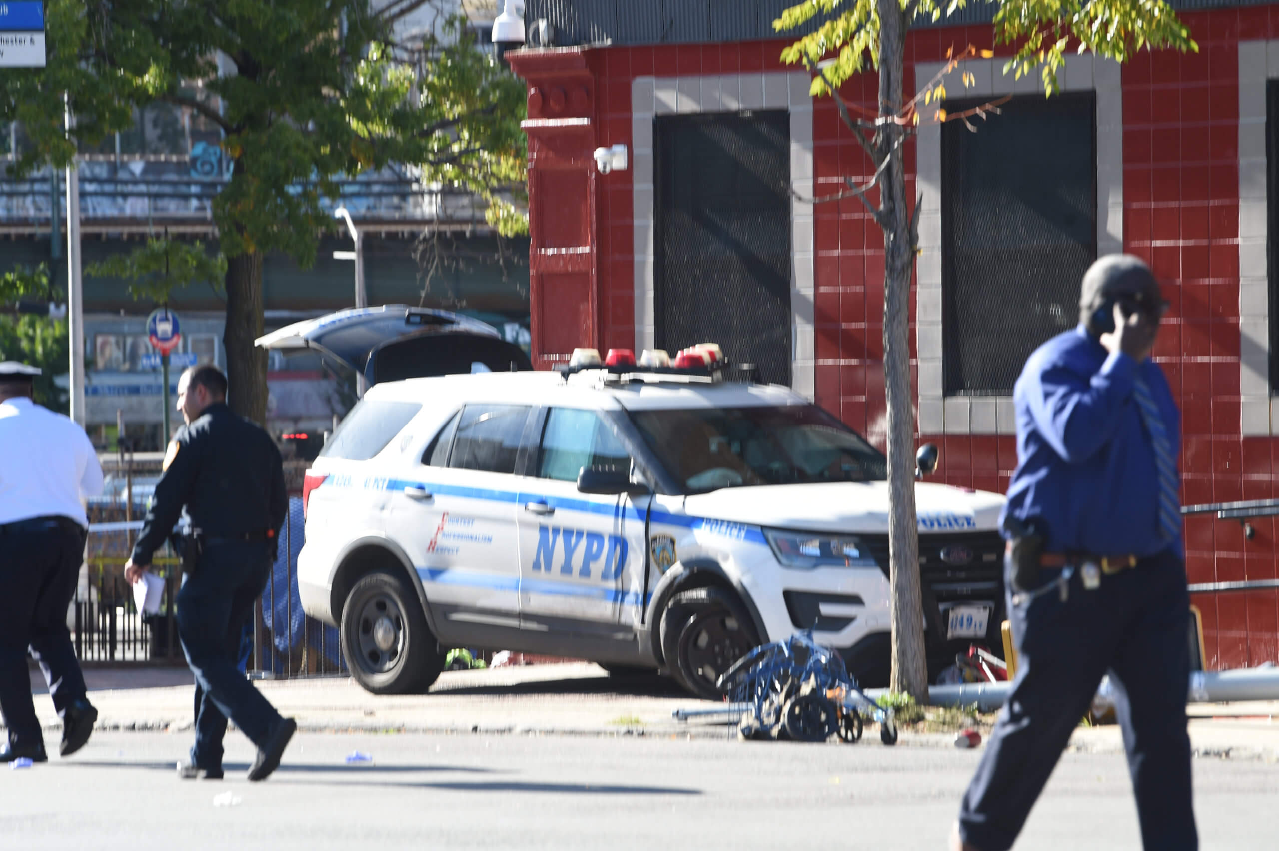 Bronx pedestrians struck, seriously injured after police SUV goes out of control in collision on way to larceny 6
