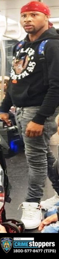 Two sought for brutally assaulting senior man on Upper West Side train 4