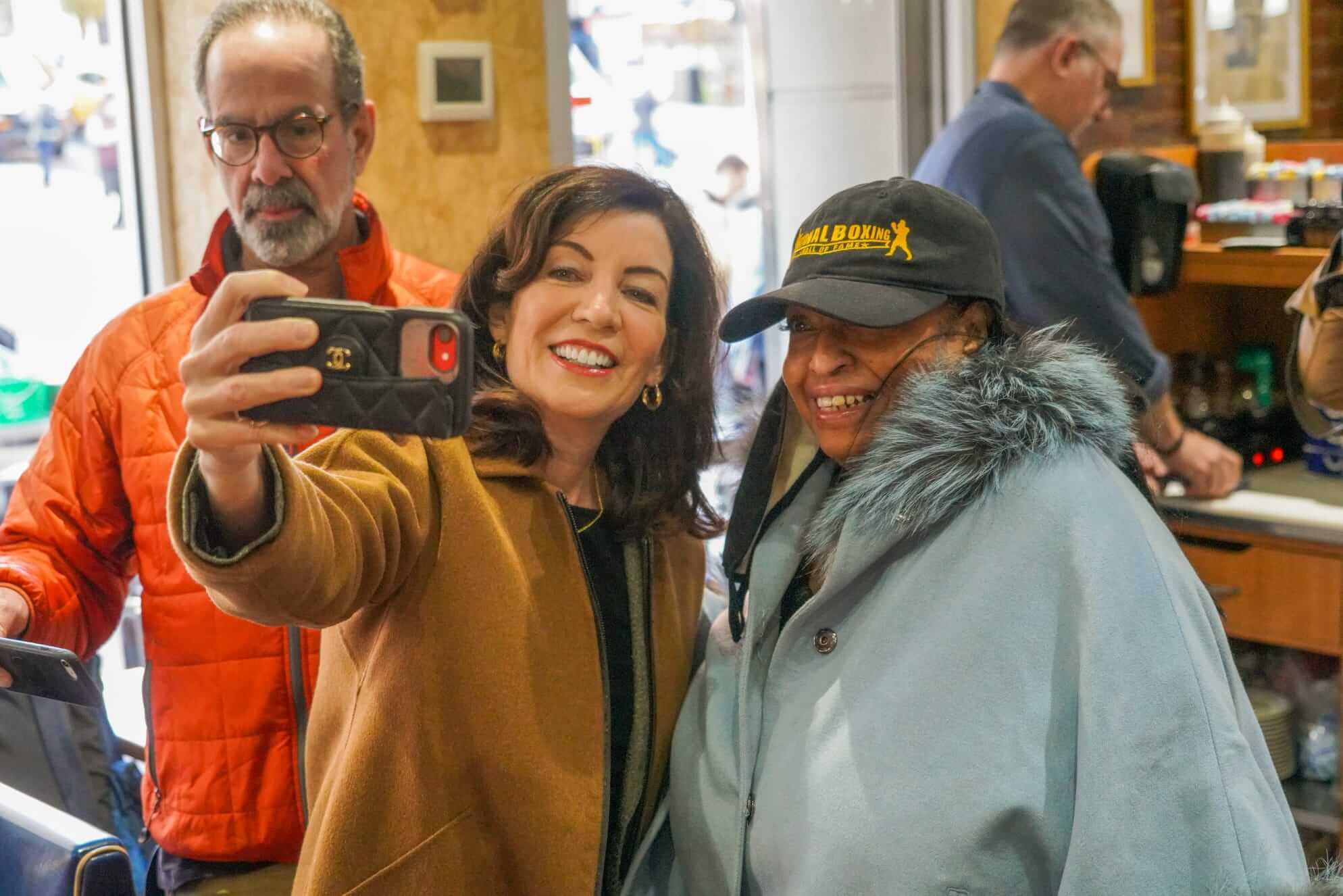 Governor Kathy Hochul keeps stumping for Election Day votes on the Upper East Side 8