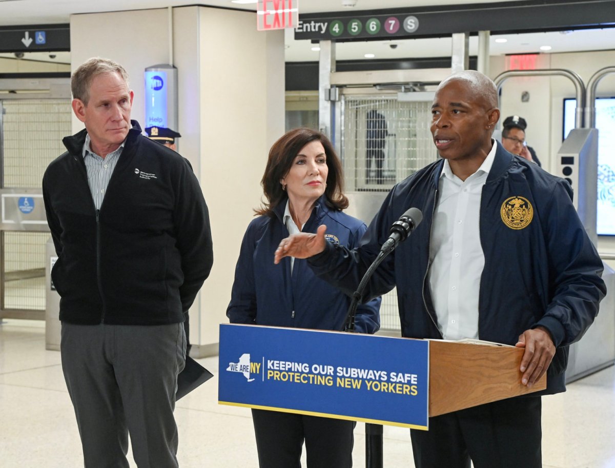 Lawmakers unveil proposal to 'fix' MTA, make buses free 5 Mayor Eric Adams