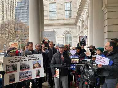 Preservationists won’t let Ben Shaoul take the sledge to his landmarked 1830s Greenwich Village house 36 Ben Shaoul