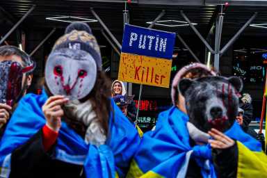 'Stop ecocide in Ukraine': Demonstrators rally in Times Square against Russian invasion's animal death toll 7 19E11A84-445A-4C01-B623-7AB22D67F0DA