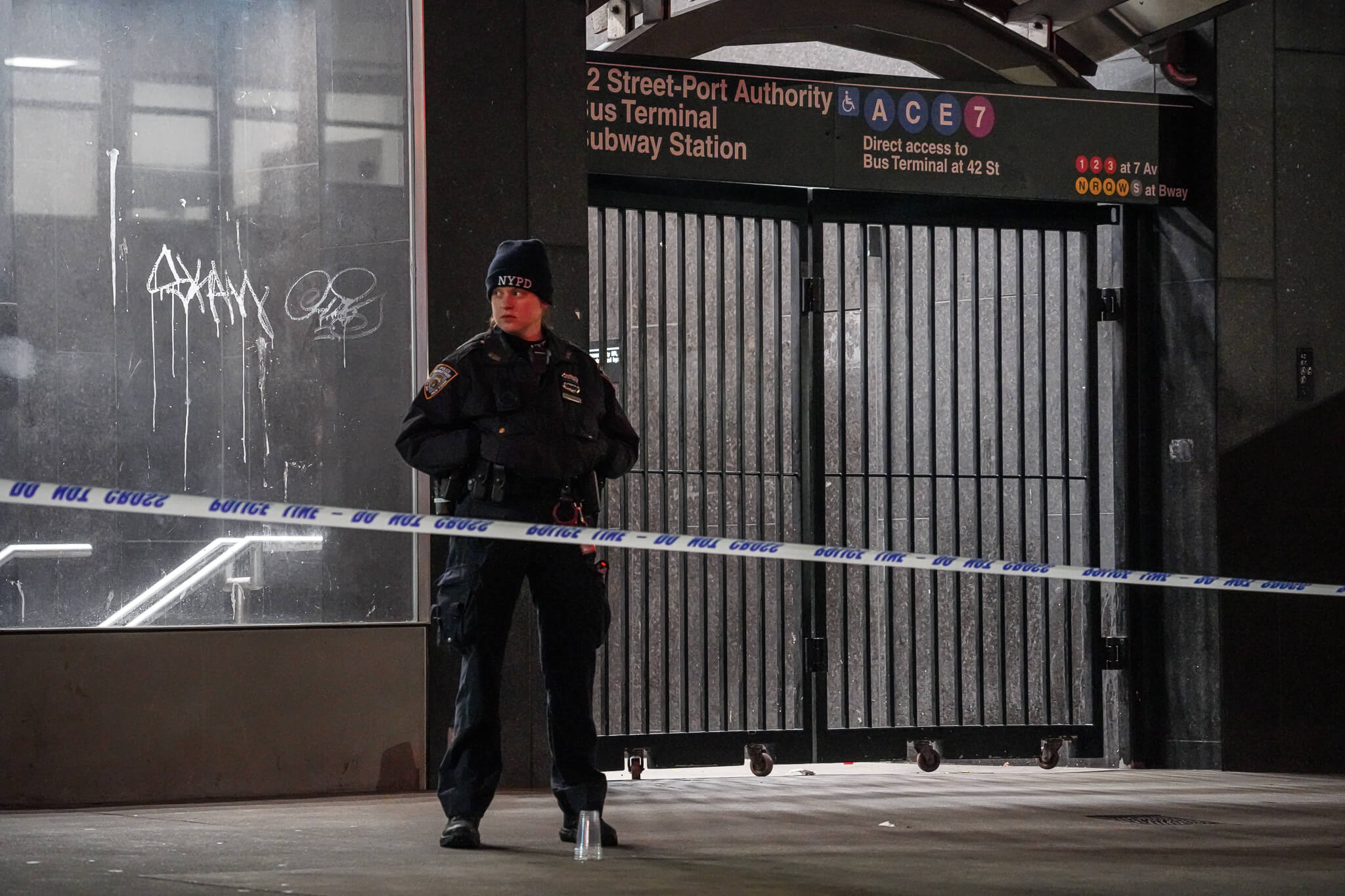 BREAKING: Midtown shooting near Times Square leaves man dead 5 NYPD Officer