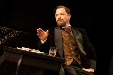 Joshua Malina as seen in Leopoldstadt