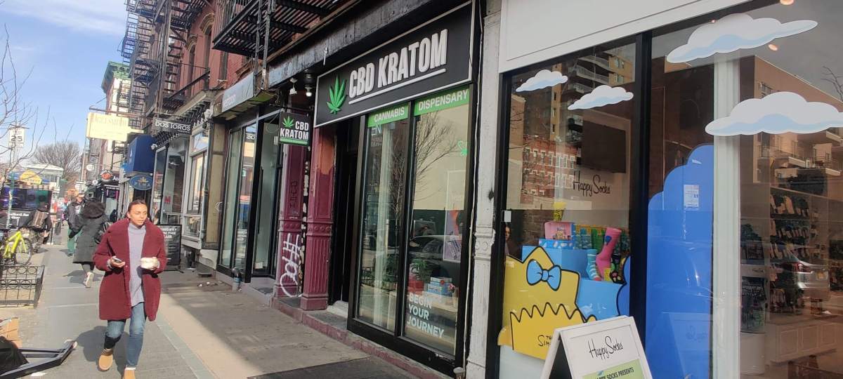 Potful of trouble: NYC stores skirting marijuana licensing rules, prompting legal confusion and safety concerns 9 Illegal marijuana sales in Brooklyn