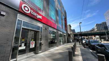 'Great for the neighborhood': Target hosts soft opening for new Long Island City location 16 IMG_9108