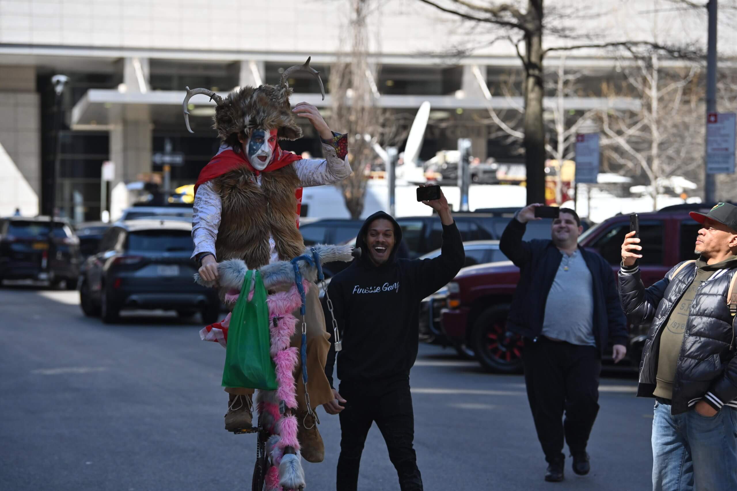 Make America gripe again: Few Trump supporters answer their leader's protest calls as criminal indictment looms 27