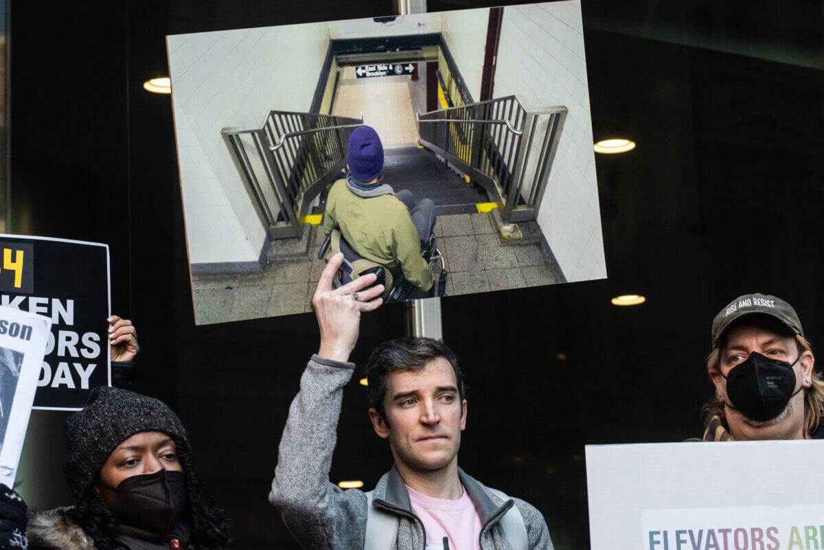 Fed up with the inconvenience, disability advocates demand reliable elevators at subway stations 7