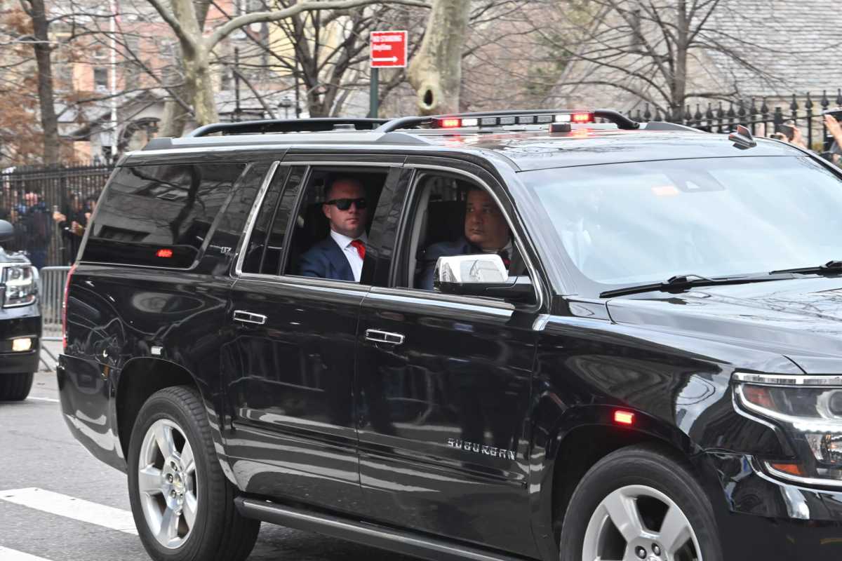 Photo Apr 04 2023, 3 28 48 PM (1) trump departure