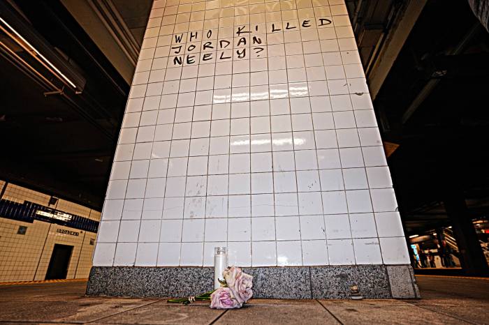 Demonstrators storm Upper East Side subway tracks, risk electrocution to protest Jordan Neely's death 3 A message on the wall at Broadway-Lafayette Street station, where Jordan Neely died