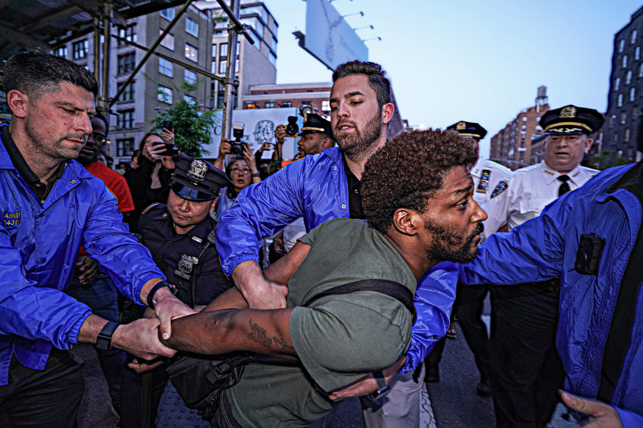 A night of chaos: Lower Manhattan protests over Jordan Neely's death lead to clashes and arrests 18 Protest