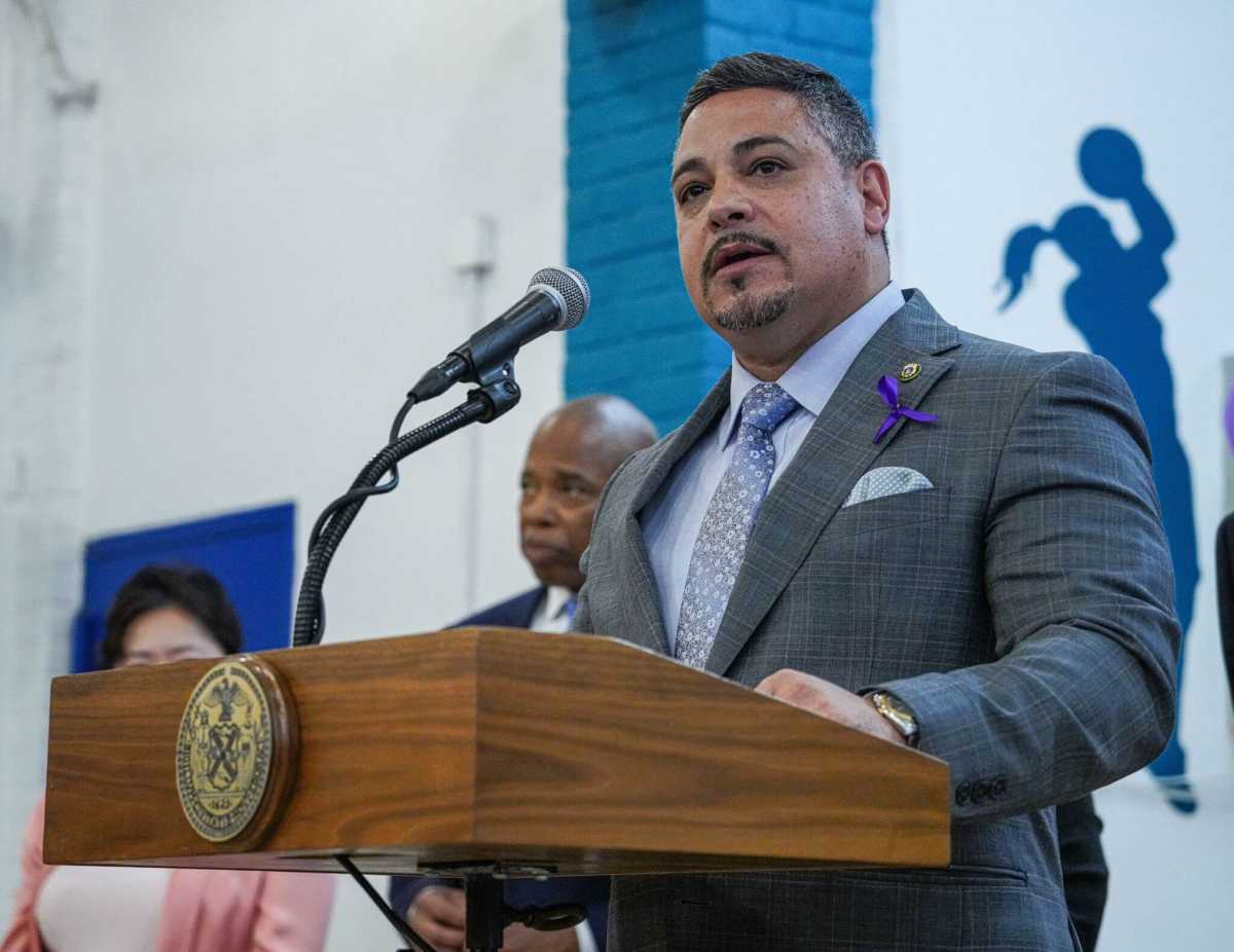 53FE0E84-14F1-4E96-B064-D5EAFB3B0E91