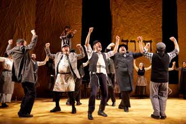 108 – Bruce Sabath (Leyzer-Volf), Steven Skybell (Tevye), Adam B. Shapiro (Der Rov) and company in Fiddler on the Roof in Yiddish ©Jeremy Daniel