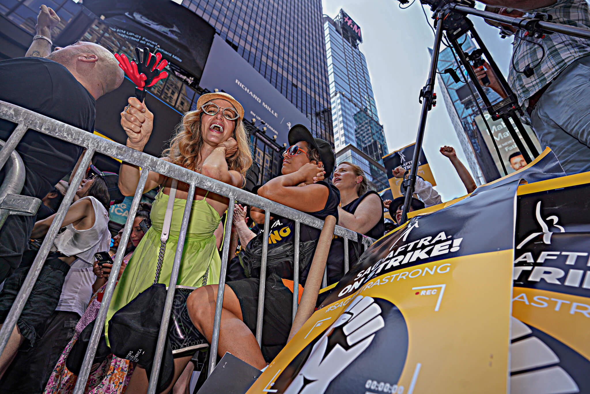 ‘The eyes of the world are upon us:’ Hollywood actors join massive Times Square picket amid SAG-AFTRA strike 12 Actors roar as they demanded a "fair contract."