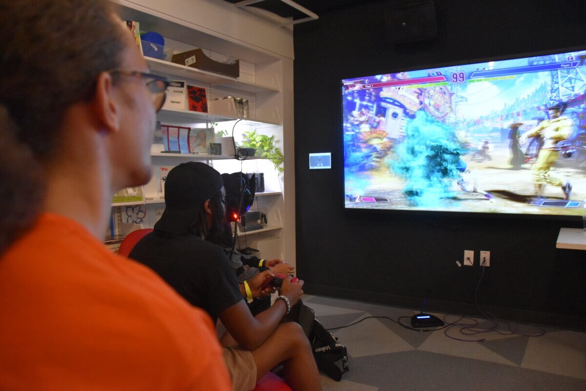 Behind the scenes at AniTOMO