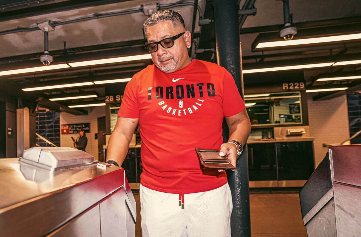 'It is what it is': New Yorkers react as MTA subway and bus fare officially increases to $2.90 5 A rider using OMNY to pay the fare