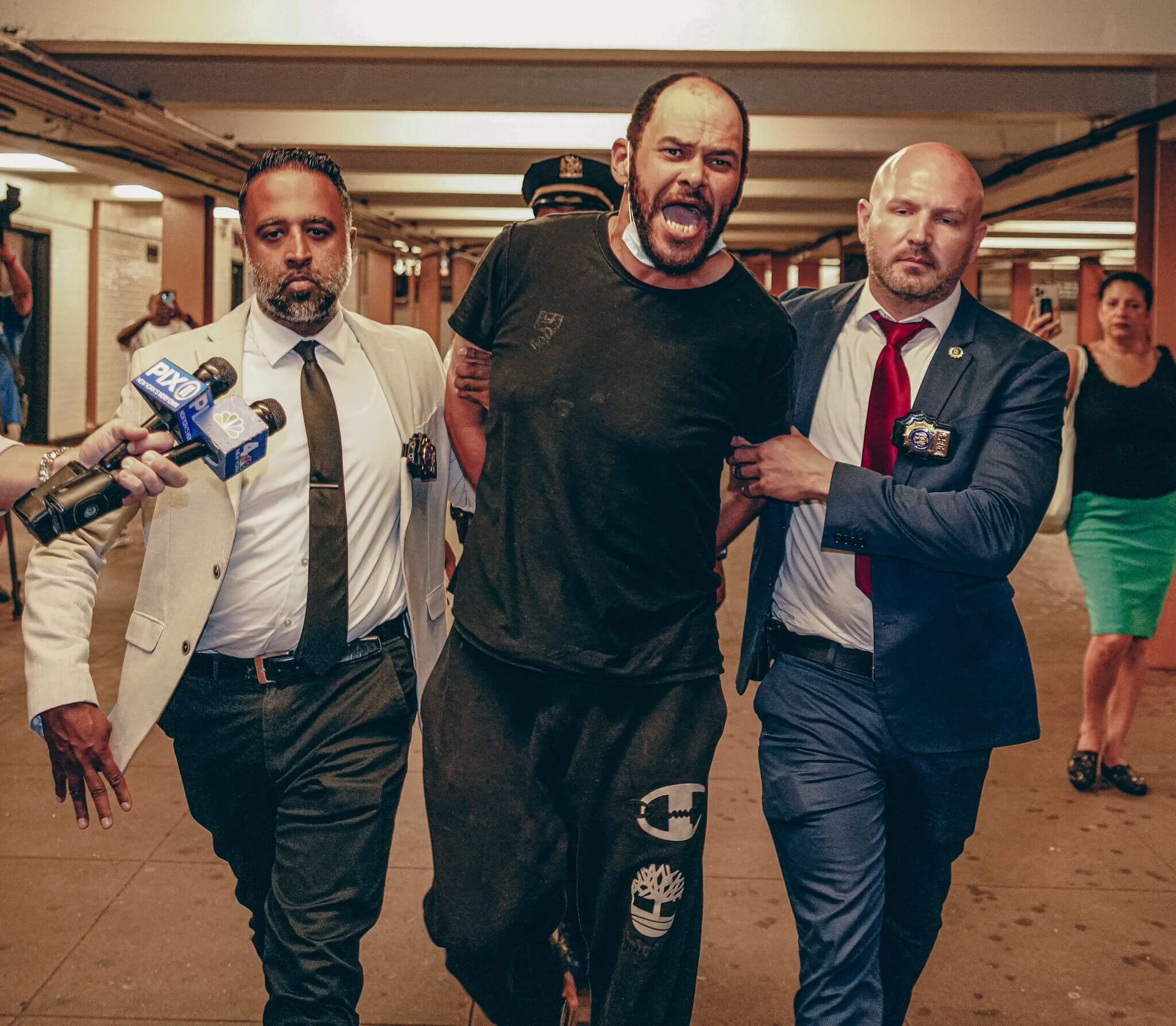 Cops cuff brute for allegedly beating Harlem senior with her own cane 5 Cops cuffed 43-year-old Norton Blake for allegedly beating an elderly woman with her own cane inside of a Harlem train station