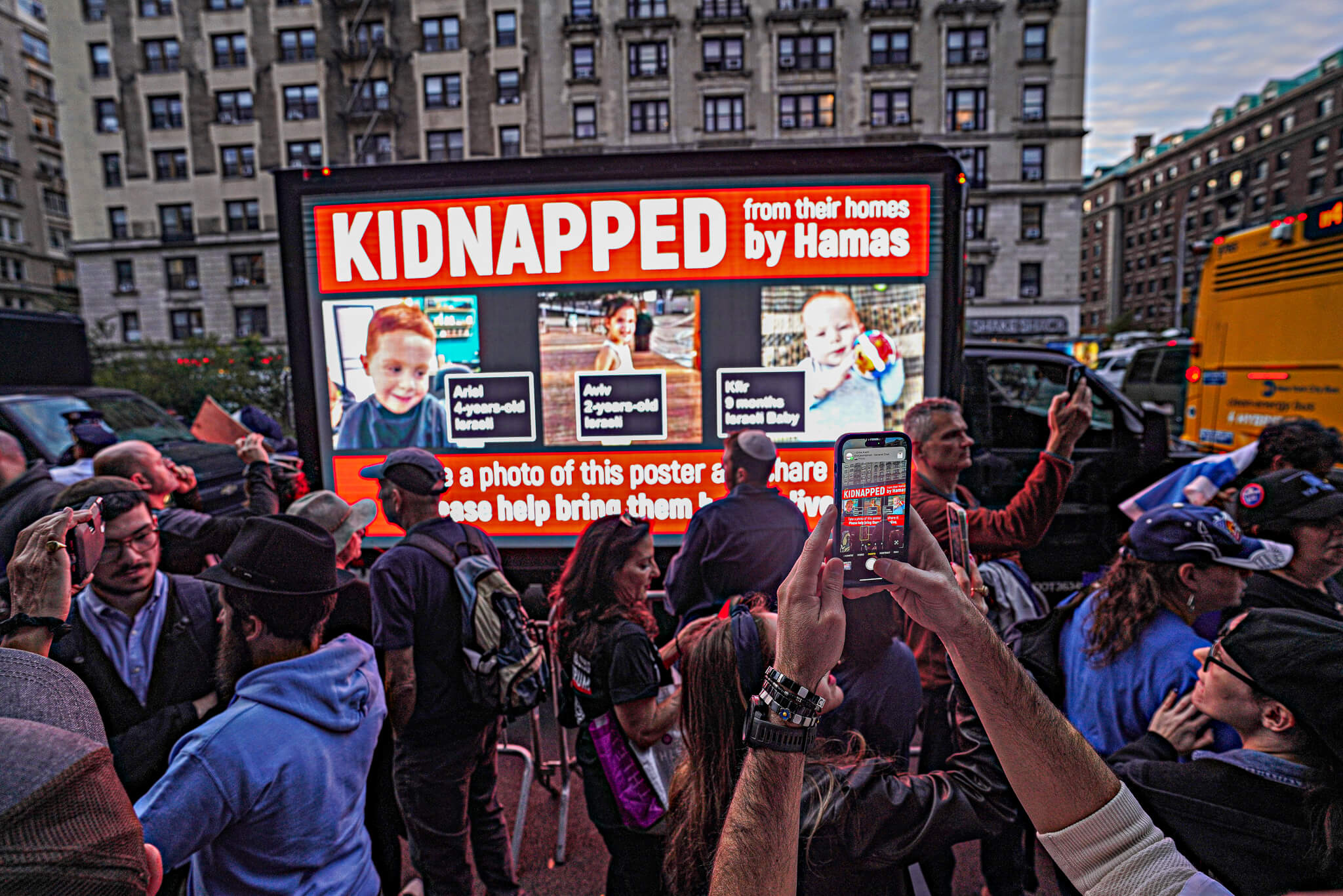 War in Israel | Students protest alleged antisemitism at Columbia University 10 Protest