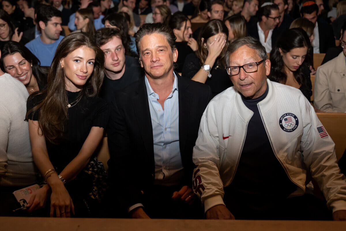 War in Israel: Tribeca Synagogue service brings Jewish New Yorkers together for an evening of solidarity 8 Ari Ackerman and Stuart Weitzman at Tribeca Synagogue