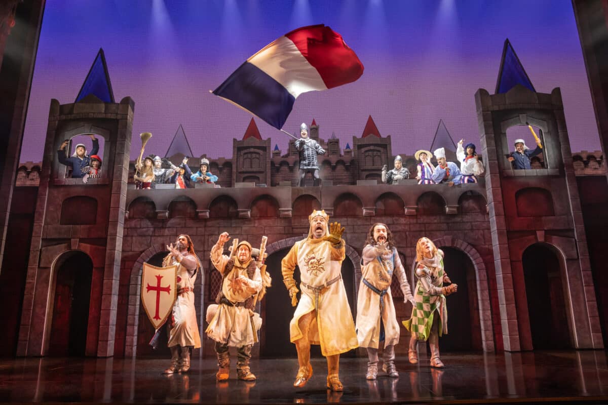 Review | 'Spamalot' brings the bright side of life back to Broadway 7 Spamalot