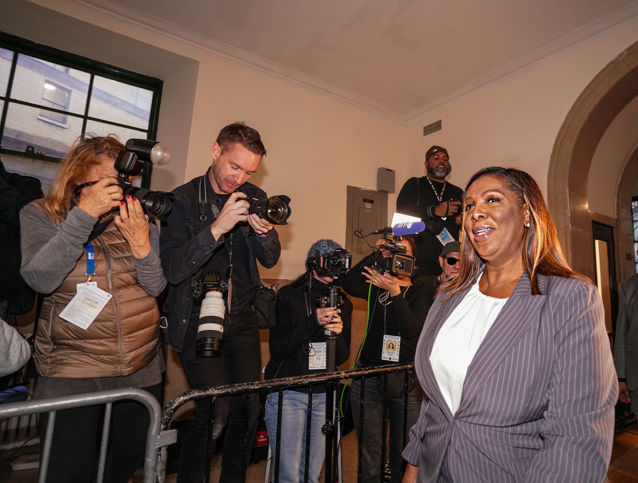 His lips are sealed: Trump uncharacteristically quiet after judge scolds him on the witness stand 9