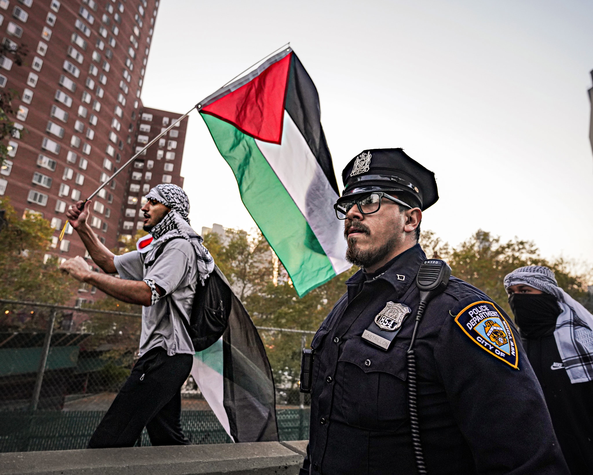 War in Israel | Election Day pro-Palestine protest sees thousands march between City Hall and Brooklyn 10 Marching to the Manhattan bridge