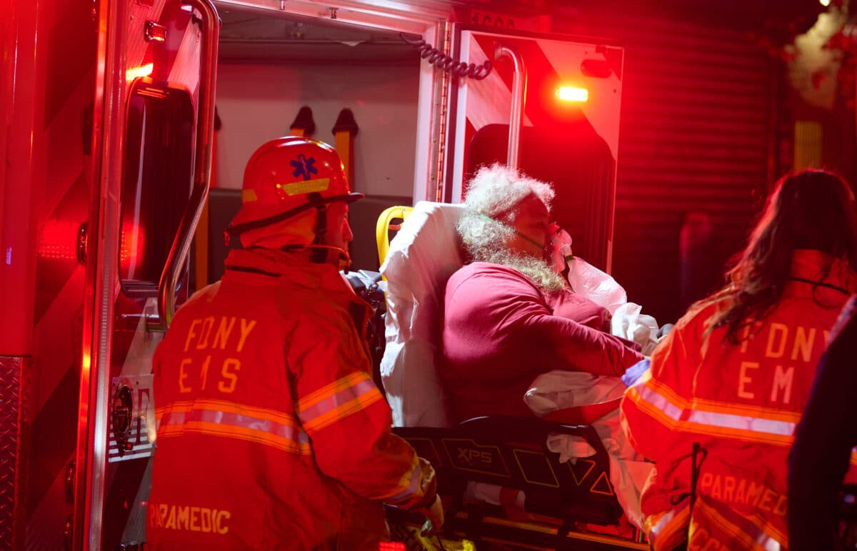 FDNY rescues six from fire at Brooklyn apartment building 12 FDNY rescues six from fire at Brooklyn