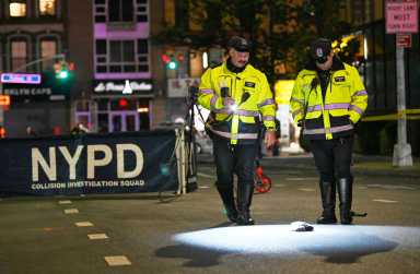 Deadly collision at Staten Island Amazon warehouse leaves New Jersey man dead: cops 14 Police at scene of auto collision on Staten Island