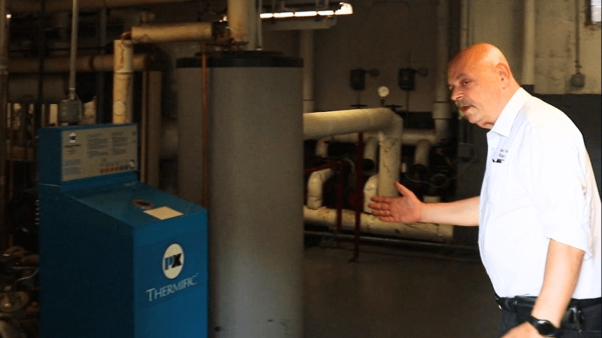 Local Law 97: Environmentalists split as Adams admin rolls out finalized rules for landmark climate law 2 Co-op president with boiler protests Local Law 97