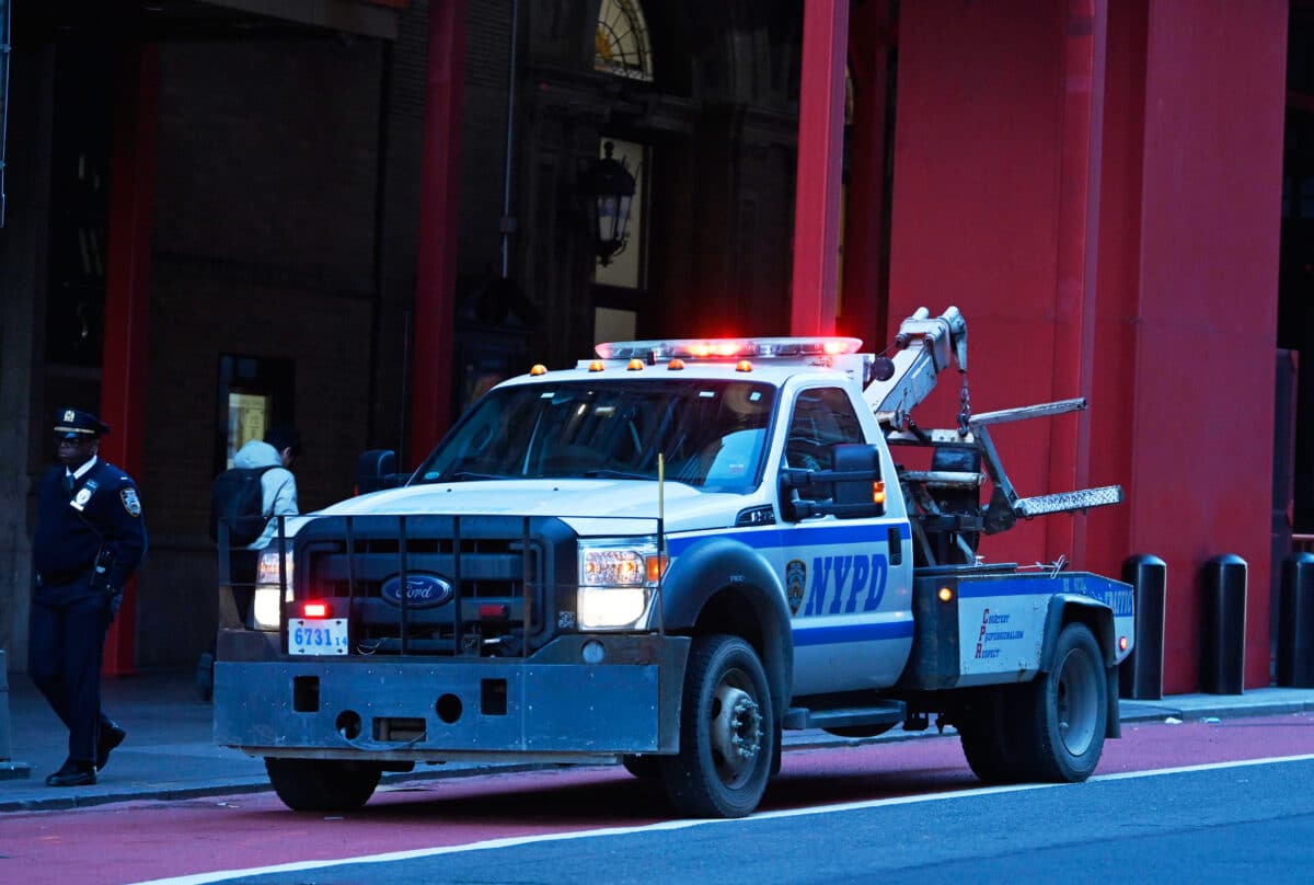 'Get out of our lanes!' NYPD beefing up traffic enforcement against illegal parking in bus lanes 21